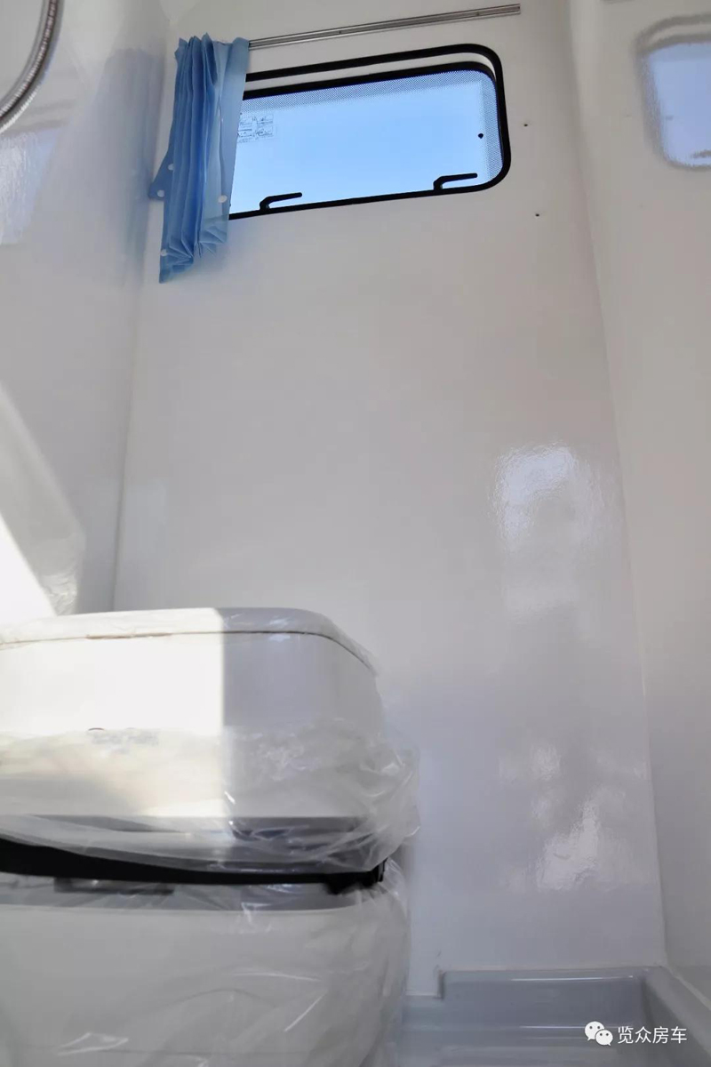 房車還就要選汽油、四驅、兩米大床 房車還就要選汽油、四驅、兩米大床