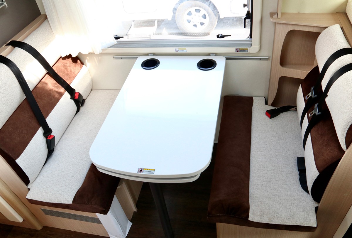 深度房車自駕，還是要選這樣的房車