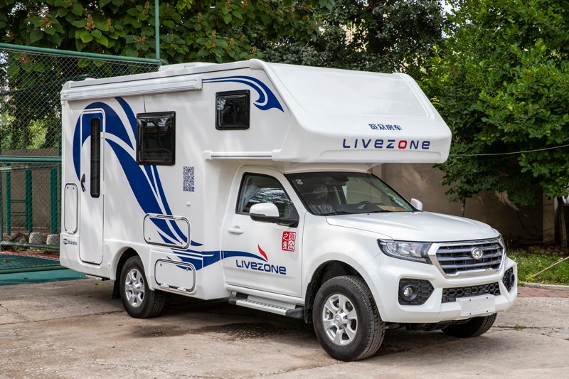 這兩款房車能上京牌還是四驅房車 這兩款房車能上京牌還是四驅房車