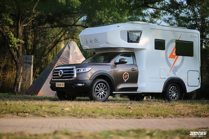 打響第二炮!搶先實(shí)拍體驗(yàn)覽眾自由炮-B皮卡四驅(qū)房車 打響第二炮!搶先實(shí)拍體驗(yàn)覽眾自由炮-B皮卡四驅(qū)房車