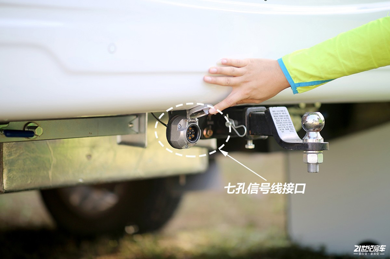 打響第二炮!搶先實(shí)拍體驗(yàn)覽眾自由炮-B皮卡四驅(qū)房車 打響第二炮!搶先實(shí)拍體驗(yàn)覽眾自由炮-B皮卡四驅(qū)房車