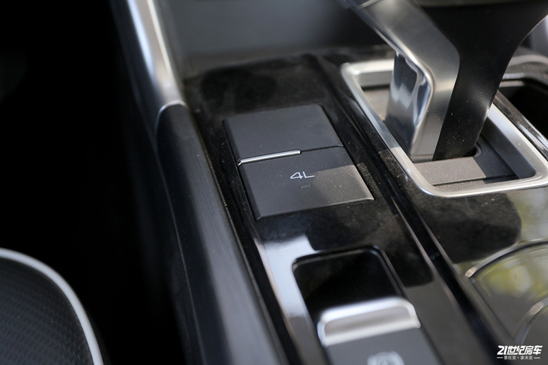 打響第二炮!搶先實(shí)拍體驗(yàn)覽眾自由炮-B皮卡四驅(qū)房車 打響第二炮!搶先實(shí)拍體驗(yàn)覽眾自由炮-B皮卡四驅(qū)房車