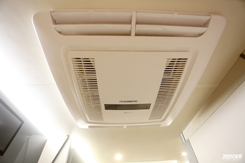 打響第二炮!搶先實(shí)拍體驗(yàn)覽眾自由炮-B皮卡四驅(qū)房車 打響第二炮!搶先實(shí)拍體驗(yàn)覽眾自由炮-B皮卡四驅(qū)房車