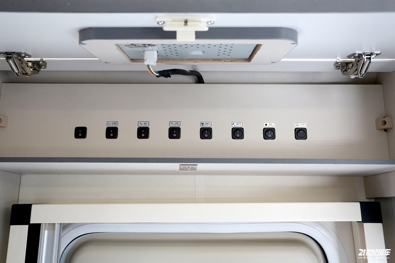 打響第二炮!搶先實(shí)拍體驗(yàn)覽眾自由炮-B皮卡四驅(qū)房車 打響第二炮!搶先實(shí)拍體驗(yàn)覽眾自由炮-B皮卡四驅(qū)房車