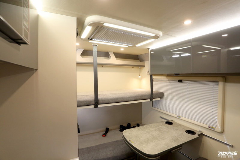 打響第二炮!搶先實(shí)拍體驗(yàn)覽眾自由炮-B皮卡四驅(qū)房車 打響第二炮!搶先實(shí)拍體驗(yàn)覽眾自由炮-B皮卡四驅(qū)房車