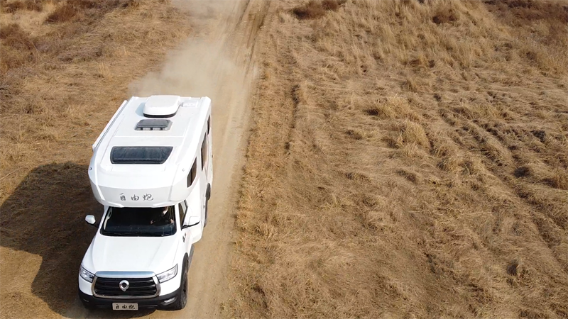 年輕、動(dòng)力、狂野、舒適,這款房車好 年輕、動(dòng)力、狂野、舒適,這款房車好