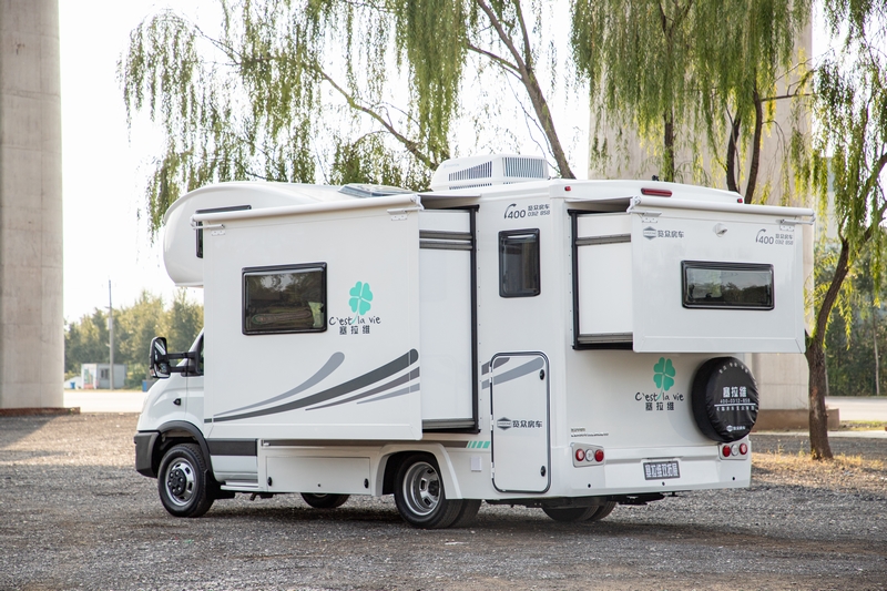 塞拉維雙拓展房車，你想象不到的空間舒適性