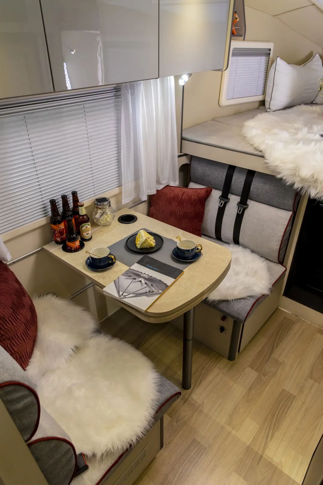 想買輛房車環游中國，該選B型還是C型？